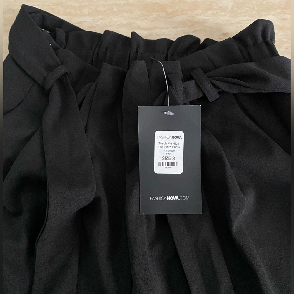 Teach me high rise flare pants -Black